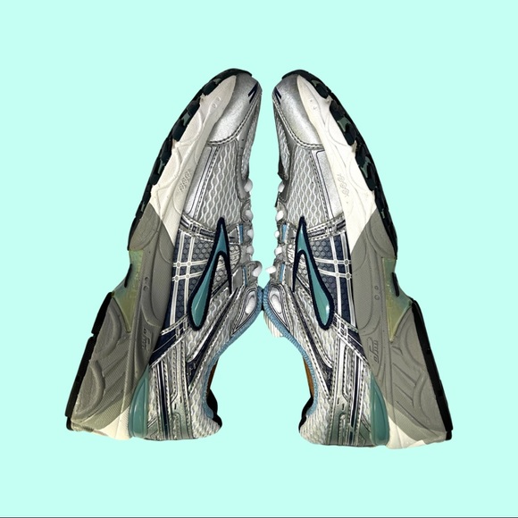 Brooks GTS 11 Adrenaline Size 8 Women's Running Shoes 1200821B306 - Picture 6 of 12